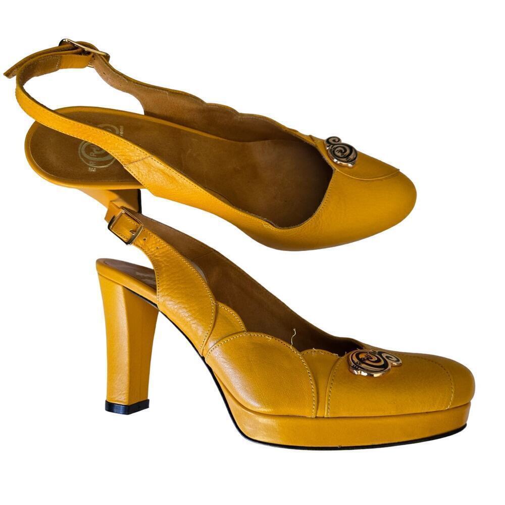 Erruti Sergio Cerruti Roma Yellow Leather Slingback Pumps 7.5 Retro Scalloped